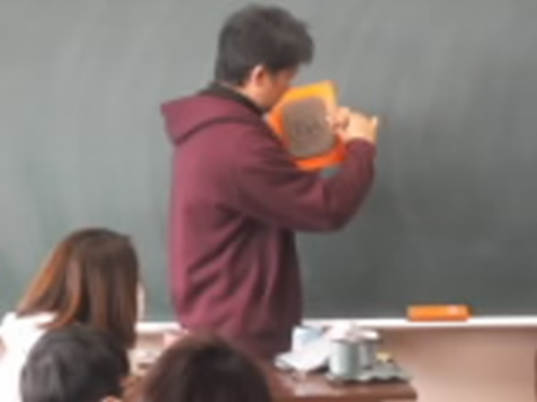 １／３１　６年生親子活動を開きます。